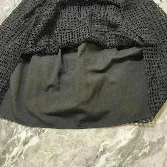 MIAMI BLACK LACE OVERLAY MIDI PLEATED SKIRT SIZE L CROCHET - Picture 8 of 10